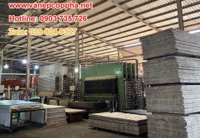 Ván ép phủ phim Mỹ Anh xuất khẩu Việt Nam - Châu Phi